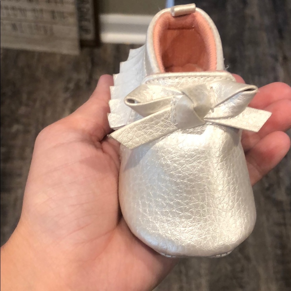 Shoes - Picture 4 of 4